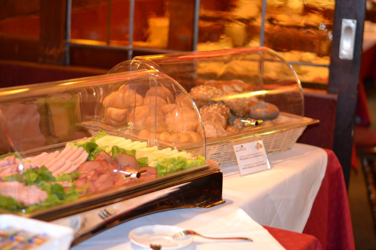 Gasthaus Loewen 弗赖堡 外观 照片