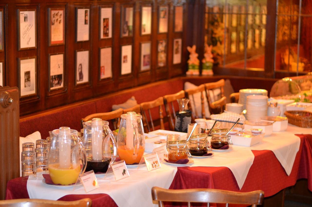 Gasthaus Loewen 弗赖堡 外观 照片